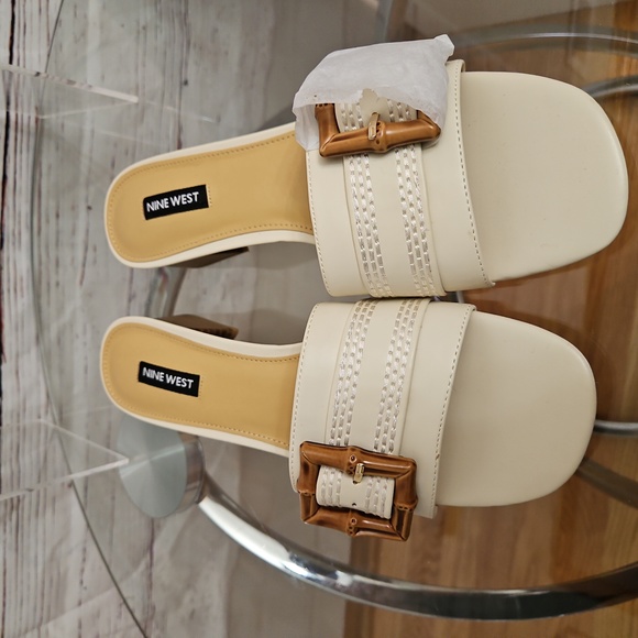 NWOT  Nine West Women's Garta Buckle Slide Sandals Size 9.5 - Picture 8 of 14